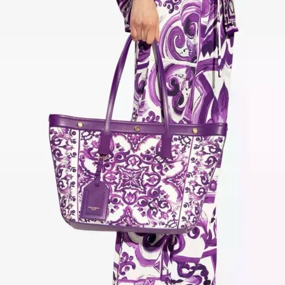 Dolce&Gabbana Majolica-Print Canvas Shopping Tote Bag - Picture 4 of 16